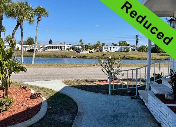 Venice, FL Mobile Home for Sale located at 936 Posadas Bay Indies